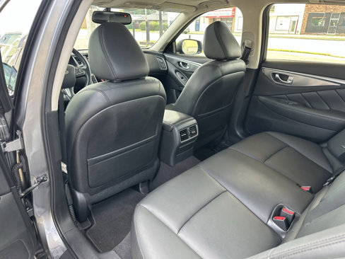 Used 2016 INFINITI Q50 3.0t Premium image 28