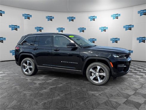 Used 2023 Jeep Grand Cherokee 4WD 4xe image 8