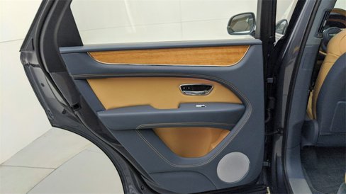New 2024 Bentley Bentayga image 23