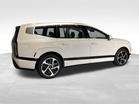 New 2026 Hyundai Ioniq 9 Calligraphy image 3