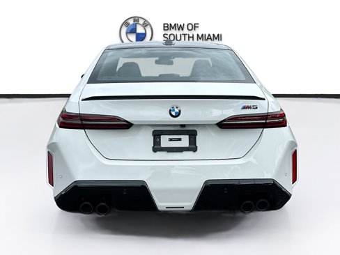 New 2026 BMW M5 w/ Carbon Package image 5