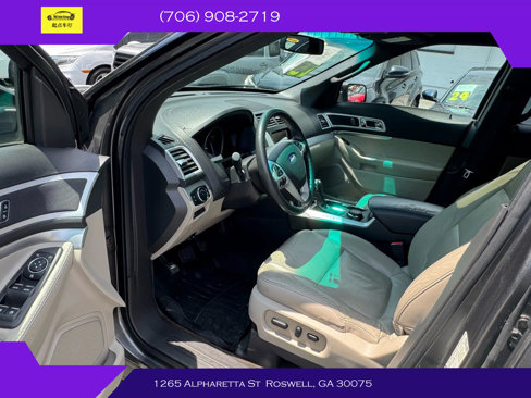 Used 2015 Ford Explorer XLT w/ Equipment Group 202A image 8