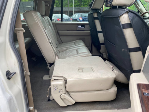 Used 2007 Ford Expedition EL Limited image 47