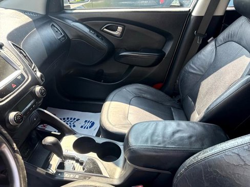 Used 2011 Hyundai Tucson Limited w/ Premium Pkg 3 image 14