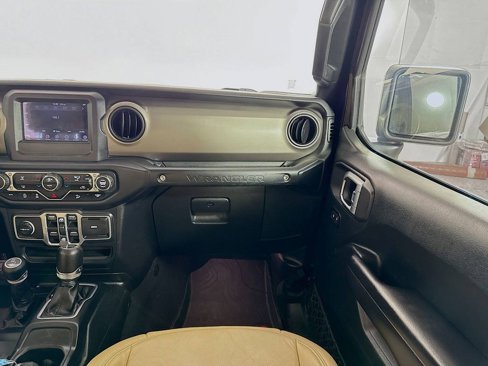 Used 2018 Jeep Wrangler Unlimited Sport S image 22