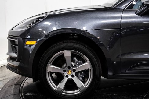 Used 2024 Porsche Macan image 21