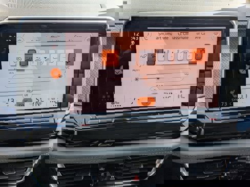 New 2025 Volkswagen Atlas Peak Edition SE image 23