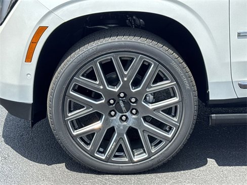 New 2025 GMC Yukon XL Denali Ultimate image 24