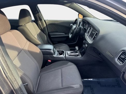 Used 2022 Dodge Charger SXT image 9