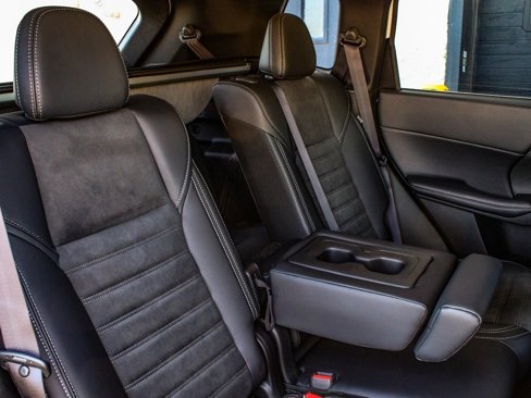 New 2025 Mitsubishi Outlander SE image 40