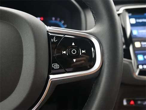 Used 2024 Volvo XC90 B6 Ultimate w/ Lounge Package image 25