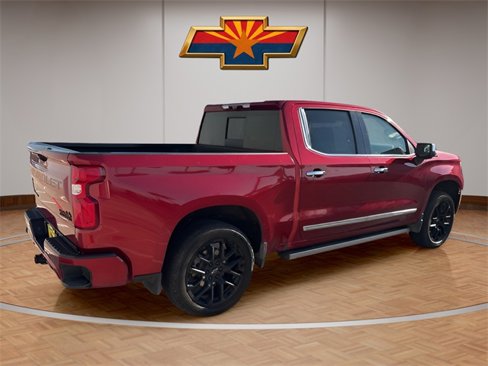 Used 2023 Chevrolet Silverado 1500 High Country w/ Technology Package image 7
