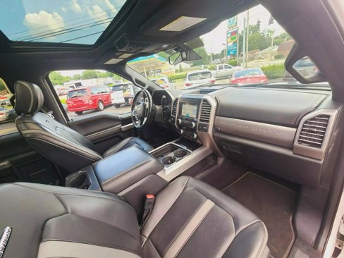 Used 2019 Ford F250 Platinum w/ Platinum Ultimate Package image 16