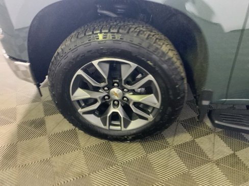 New 2025 Chevrolet Silverado 1500 LT image 44