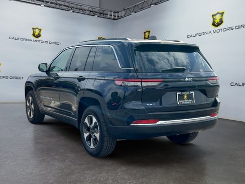Used 2024 Jeep Grand Cherokee Limited 4xe image 3