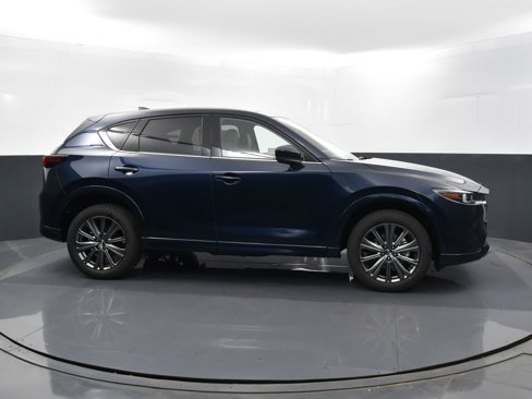 New 2025 MAZDA CX-5 Signature image 39