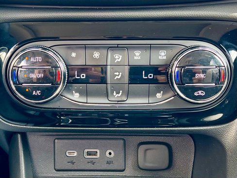 Used 2023 Buick Encore GX Select w/ Experience Buick Package image 32