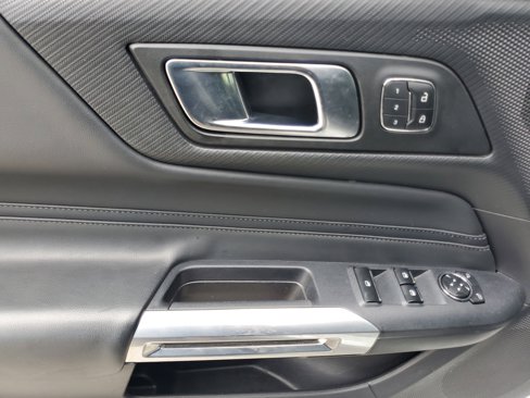 Used 2024 Ford Mustang Premium image 16