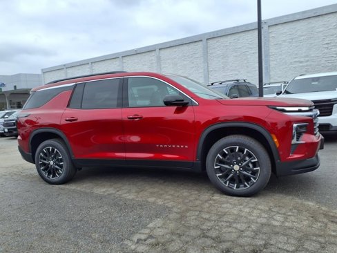 New 2025 Chevrolet Traverse LT w/ Enhanced Driving Package image 3