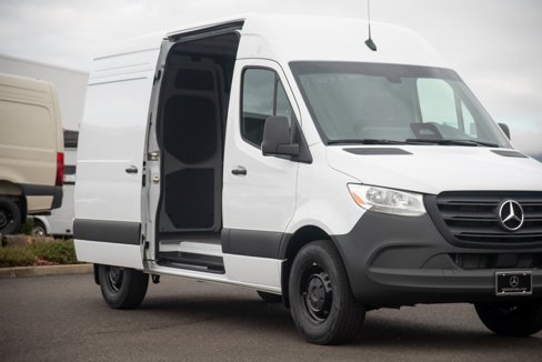 Used 2025 Mercedes-Benz Sprinter 2500 image 8