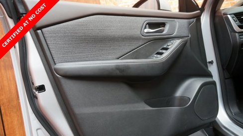 Used 2023 Nissan Rogue SV image 29
