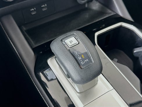 Used 2025 Mitsubishi Outlander ES image 25