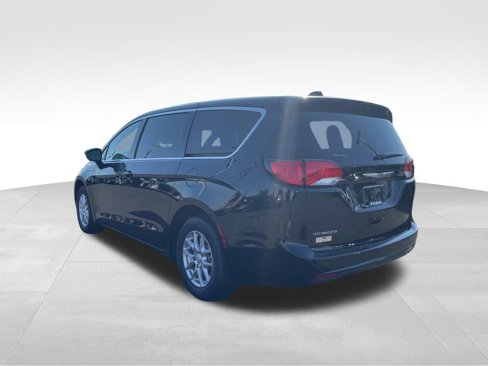 New 2026 Chrysler Voyager LX image 3