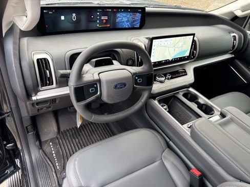 New 2025 Ford Expedition Max Active image 10