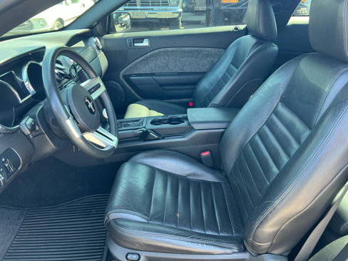 Used 2009 Ford Mustang GT Premium image 8