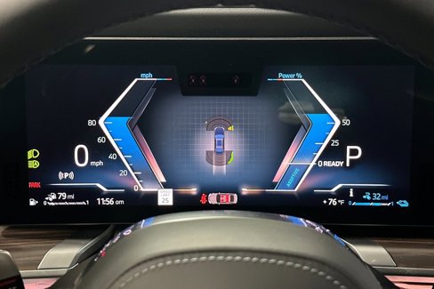 New 2026 BMW 750e xDrive image 17