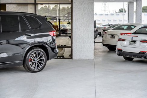 Used 2022 BMW X5 xDrive40i w/ M Sport Package image 57
