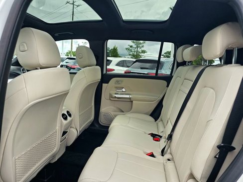 New 2026 Mercedes-Benz GLB 250 4MATIC image 23