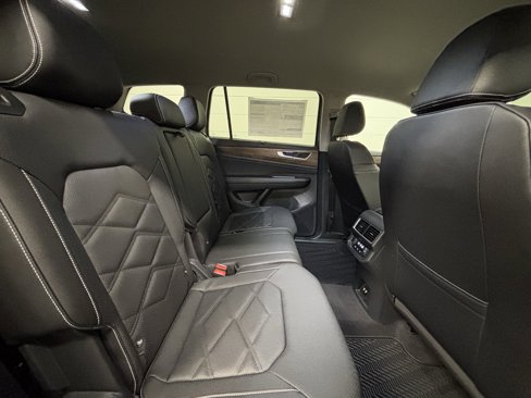 New 2026 Volkswagen Atlas SE image 15