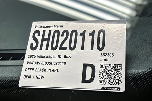New 2025 Volkswagen ID. Buzz Pro S image 28