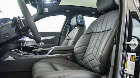 New 2026 BMW 760i xDrive w/ Executive Package image 21