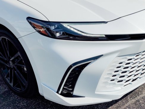 Used 2025 Toyota Camry XSE image 23