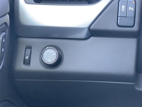 Certified 2018 Chevrolet Tahoe LS image 15
