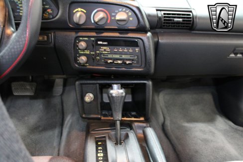 Used 1993 Chevrolet Camaro Z28 image 22