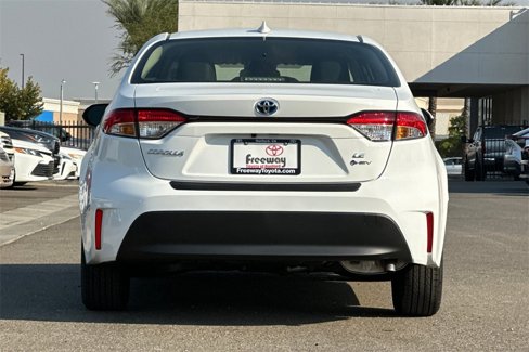New 2025 Toyota Corolla LE image 5