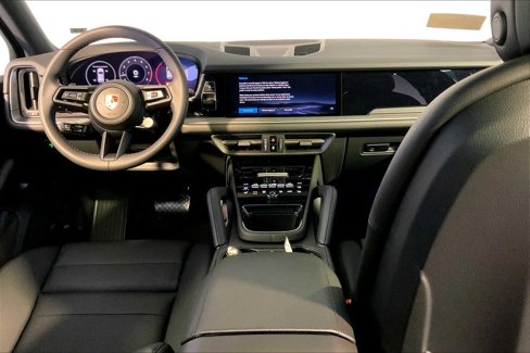 New 2026 Porsche Cayenne image 14