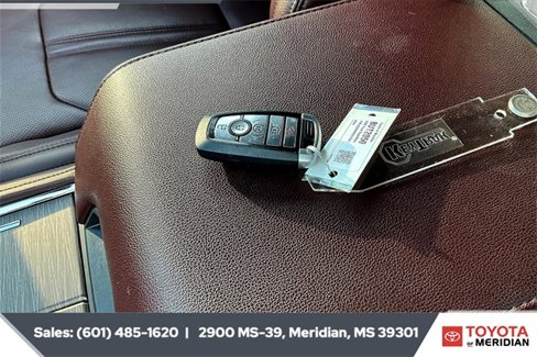 Used 2024 Ford Expedition Limited image 9