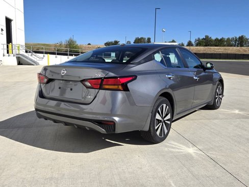 Used 2022 Nissan Altima 2.5 SV image 5