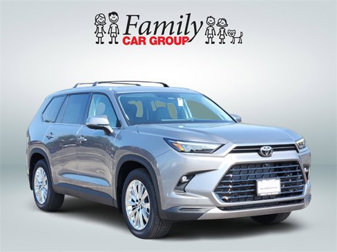 New 2025 Toyota Grand Highlander AWD image 2