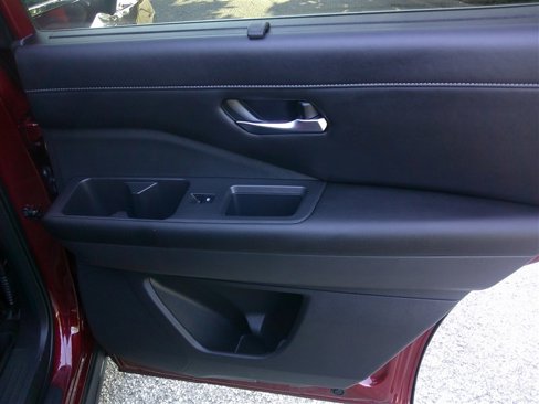 Used 2023 Nissan Pathfinder SL image 21