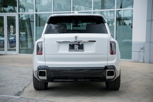 New 2025 Rolls-Royce Cullinan image 15