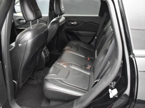 Used 2023 Jeep Cherokee Altitude Lux image 15