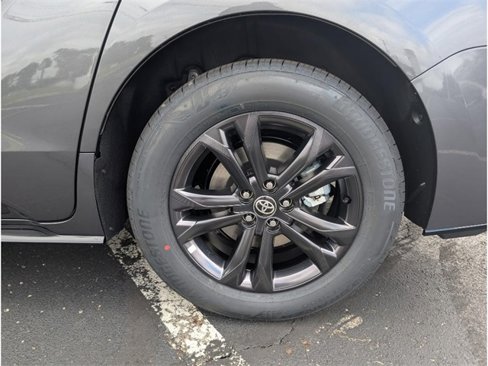 New 2025 Toyota Sienna XSE image 25