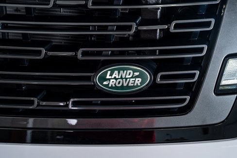 Used 2025 Land Rover Range Rover Long Wheelbase Autobiography image 16