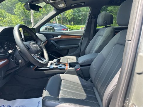Used 2023 Audi Q5 2.0T Premium w/ Convenience Package image 13
