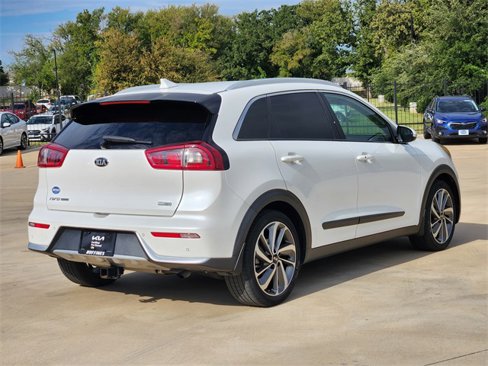Certified 2019 Kia Niro Touring image 7